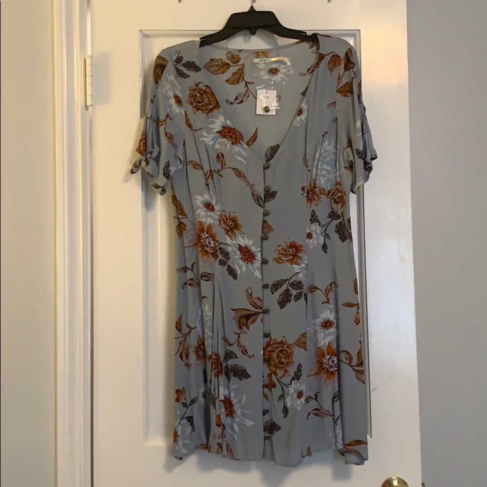 Kimchi Blue floral dress NEVER WORN